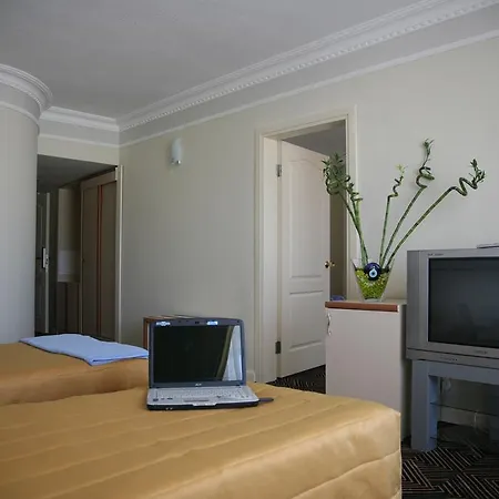 Orient 4*