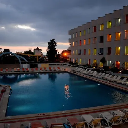 Orient Hotel 4*