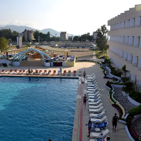 Orient Hotel 4*