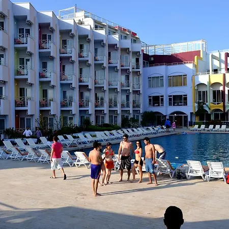 Orient Hotel 4*