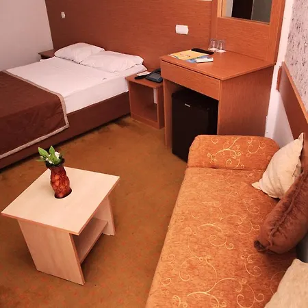 Orient 4*